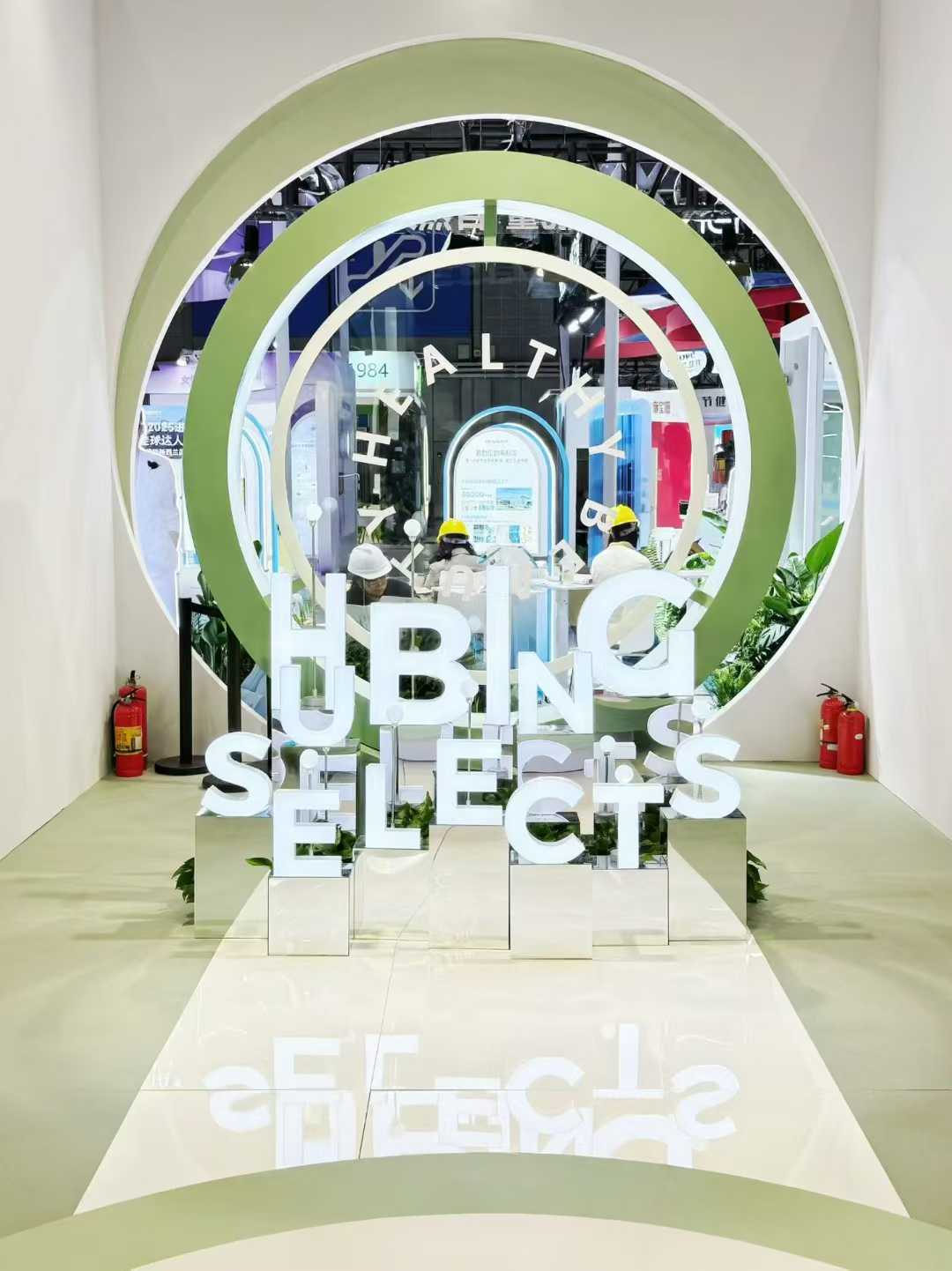 順動進博會雙展館亮相