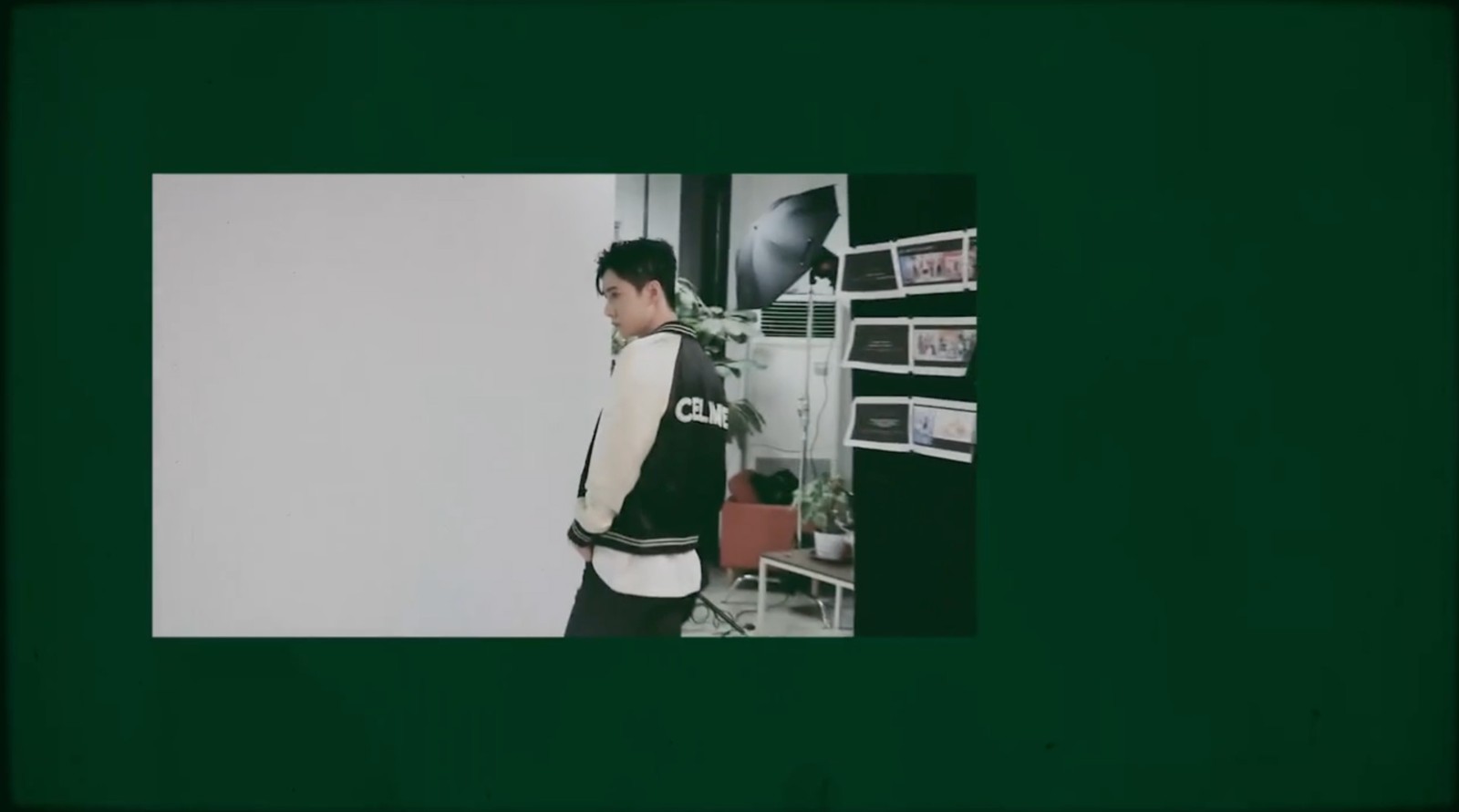 王一博SKG廣告片拍攝花絮 王一博SKG廣告片拍攝花絮